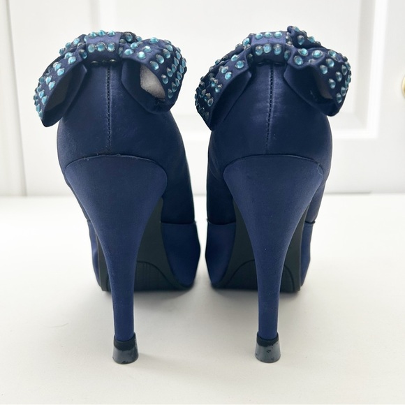 Expression Navy Blue Satin Peep-Toe Platform Heels with Rhinestone Bows Size 7 - Picture 7 of 15